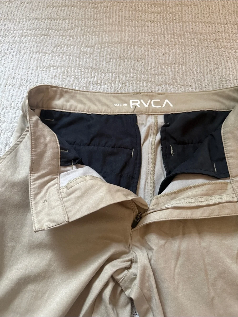 RVCA tailored flat